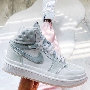 Nike air jordan 1 sneakers